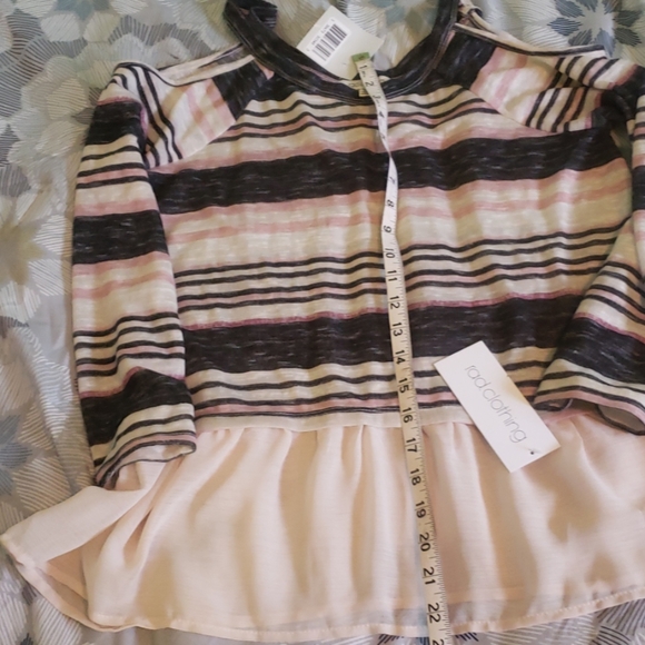 Rad Clothing - Picture 5 of 7